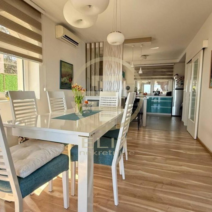 Kuća na prodaju, Petrovaradin, Novi Sad, 273m², 450.000 €