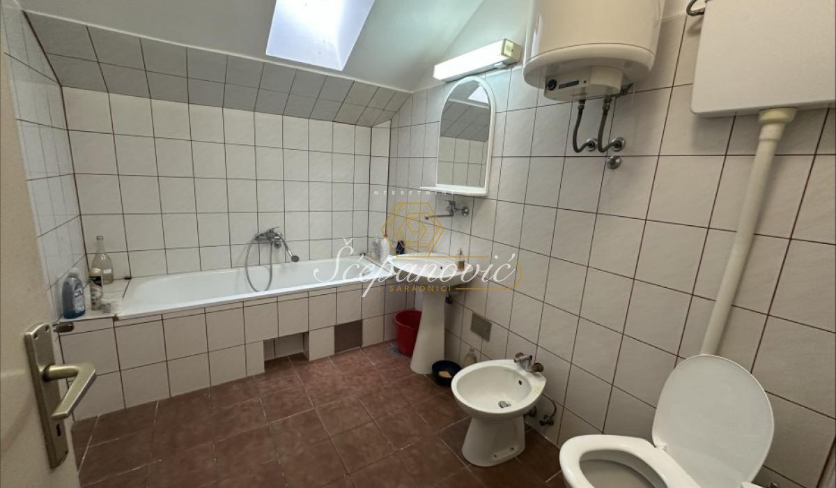 izdavanje-nekretnina-jRWZbBPGvK Lokal za izdavanje, Adamovićevo Naselje, Novi Sad, 100m², 1.000 €/mes