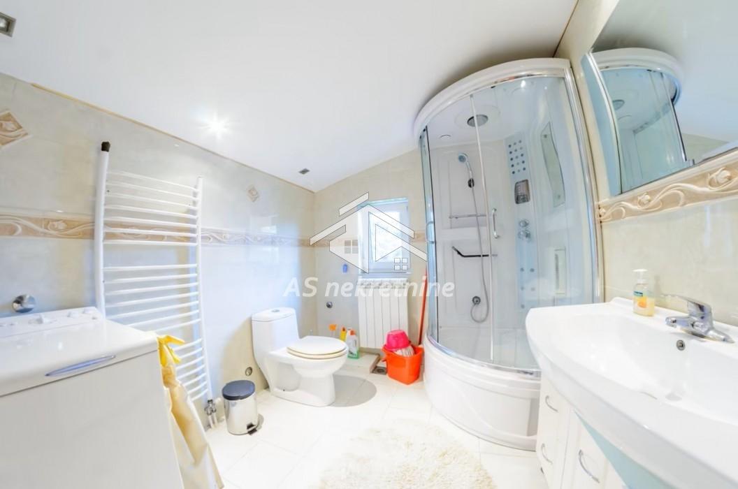 Trosoban stan za izdavanje, Dedinje, Beograd, 100m², 1.000 €/mes