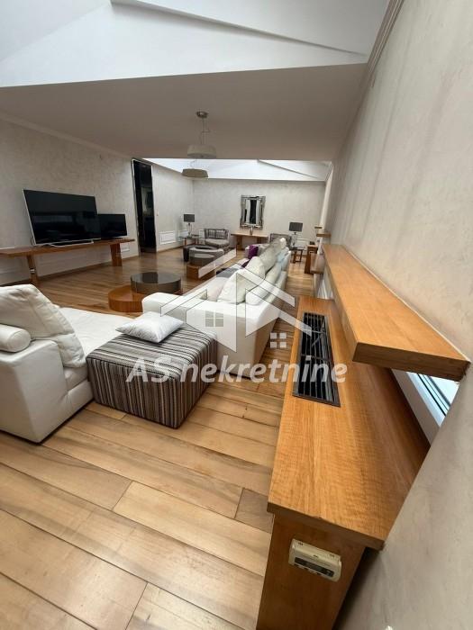 Stan Izdavanje Beograd Slavija 250 m2
