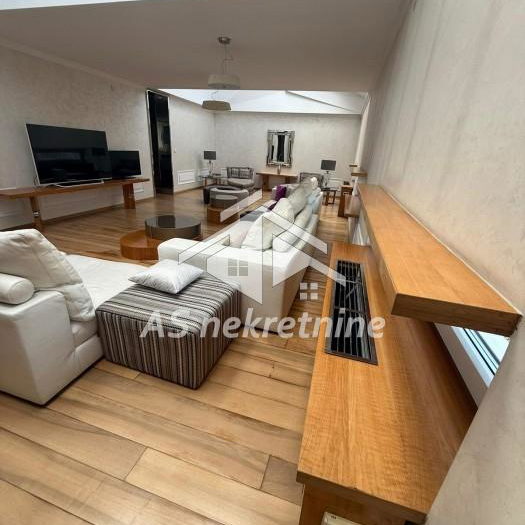 Stan Izdavanje Beograd Slavija 250 m2