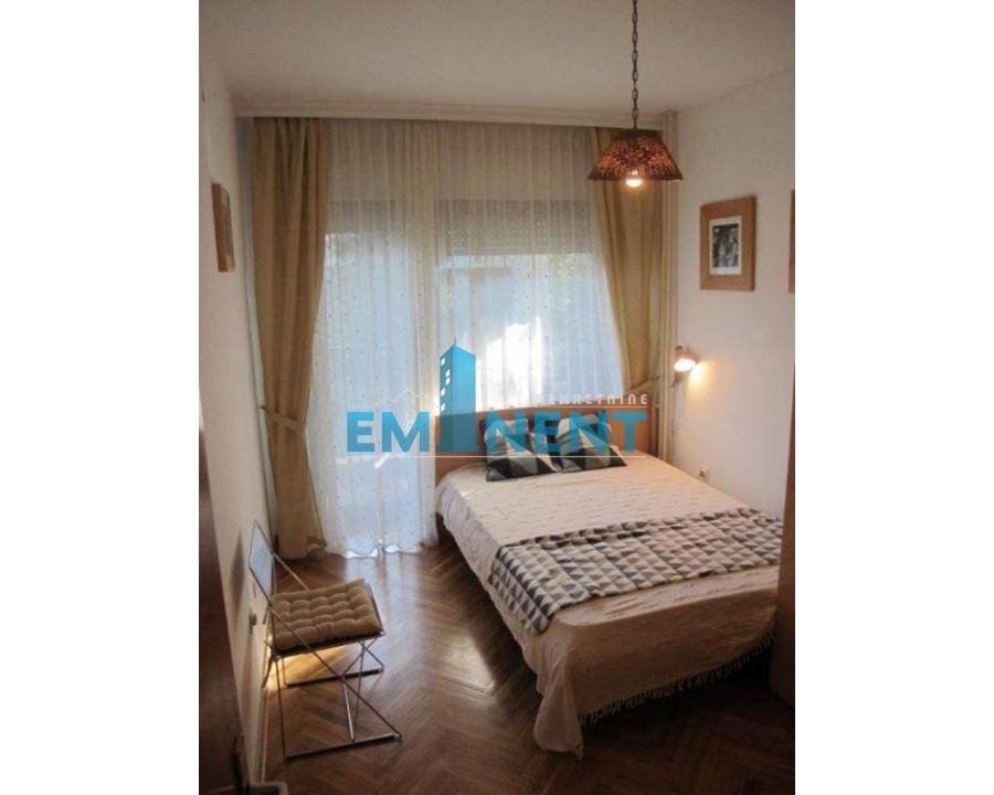 Stan Izdavanje Beograd  90 m2