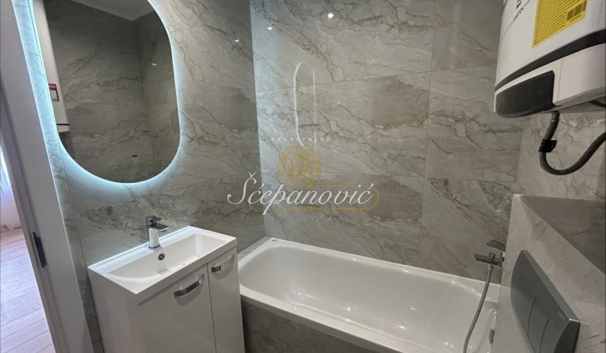 Stan Prodaja Novi Sad  58 m2