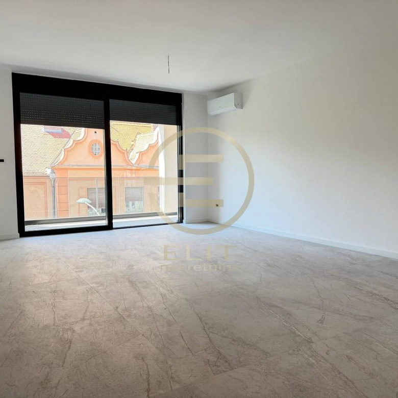 Stan Prodaja Novi Sad  120 m2