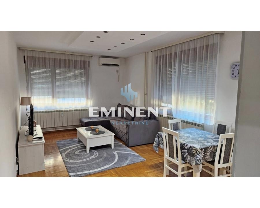 Trosoban stan za izdavanje, Južni Bulevar, Beograd, 64m², 1.000 €/mes