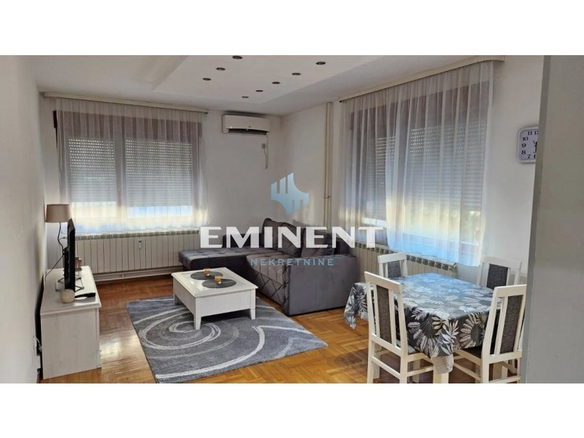 Stan Izdavanje Beograd Južni Bulevar 64 m2