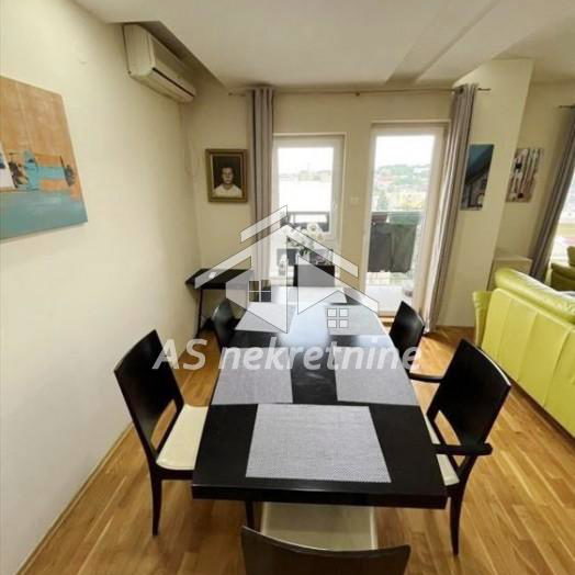 Stan Prodaja Beograd Đeram Pijaca 157 m2