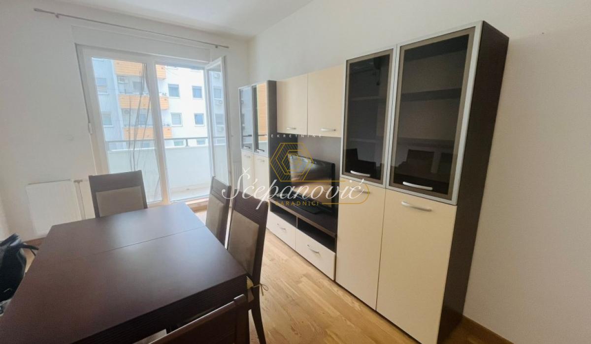 Stan Prodaja Novi Sad  56 m2