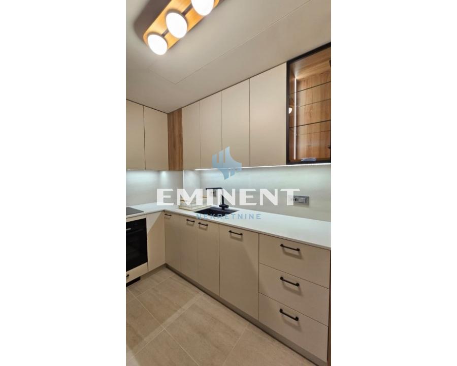 Stan Prodaja Beograd Blok 65 76 m2