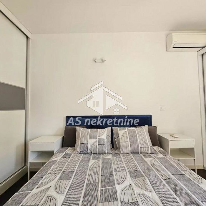Stan Izdavanje Beograd  54 m2