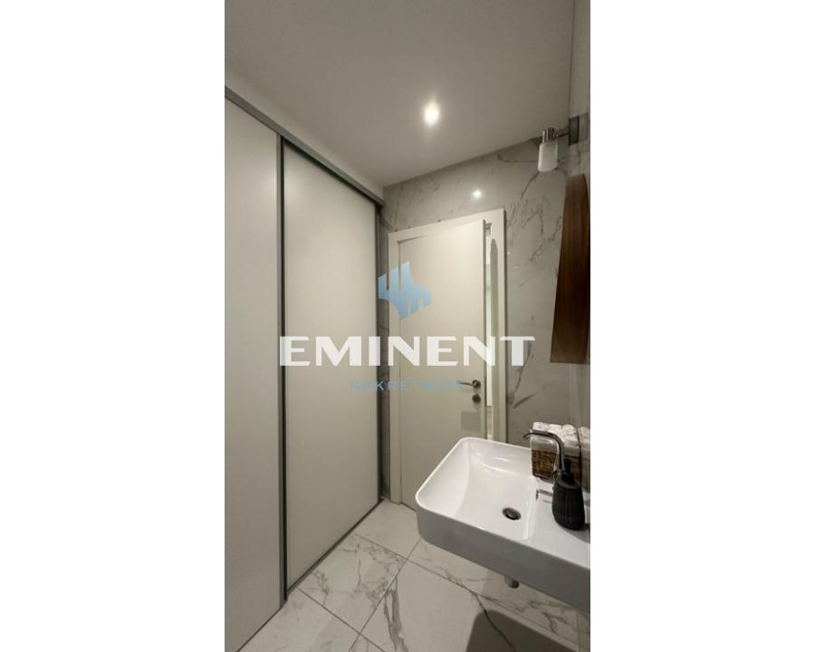 Četvorosoban stan na prodaju, Blok 65, Beograd, 123m², 650.000 €