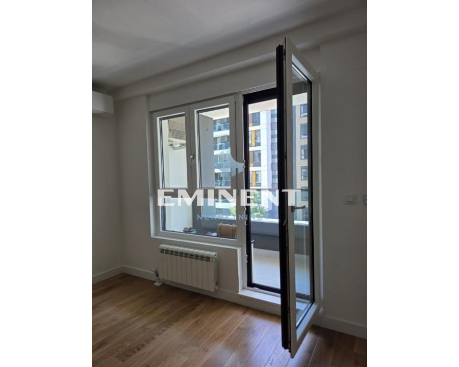 Stan Izdavanje Beograd Blok 65 54 m2