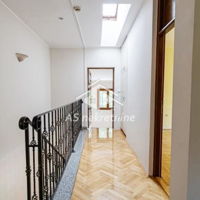 Petosoban stan za izdavanje, Dedinje, Beograd, 210m², 2.450 €/mes