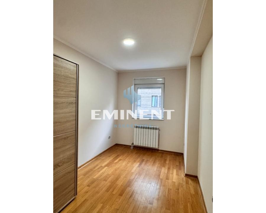Stan Izdavanje Beograd Lekino Brdo 67 m2