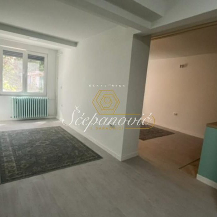 Stan Prodaja Novi Sad  37 m2