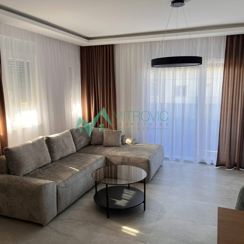 Stan Prodaja Novi Sad  93 m2