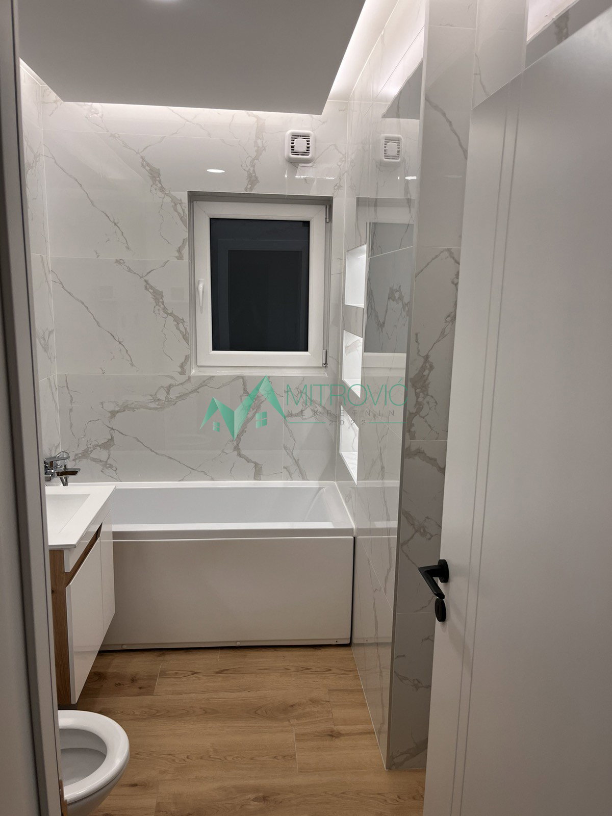 izdavanje-novo-naselje-ns-9102472-uaskk Četvorosoban stan na prodaju, Novo Naselje, Novi Sad, 93m², 1.000 €