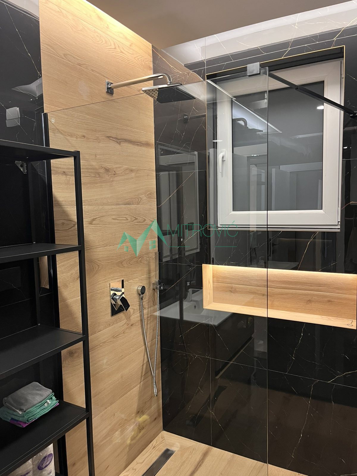 izdavanje-novo-naselje-ns-9102472-yc5ab Četvorosoban stan na prodaju, Novo Naselje, Novi Sad, 93m², 1.000 €