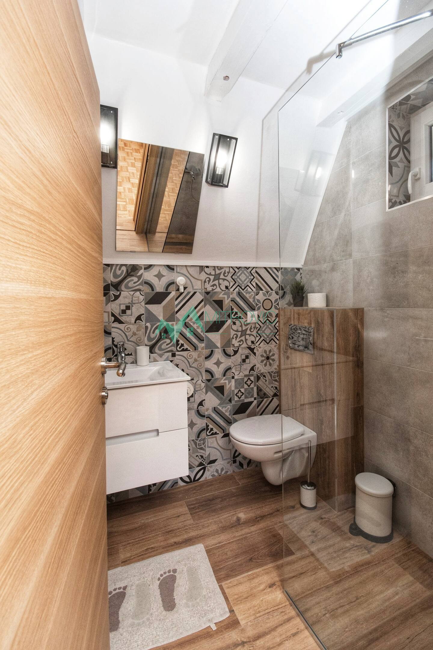 izdavanje-ribnjak-9100649-m8gi0 Kuća na prodaju, Ribnjak, Novi Sad, 170m², 2.000 €