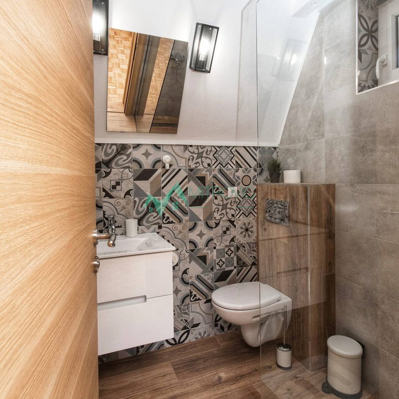 Kuća na prodaju, Ribnjak, Novi Sad, 170m², 2.000 €