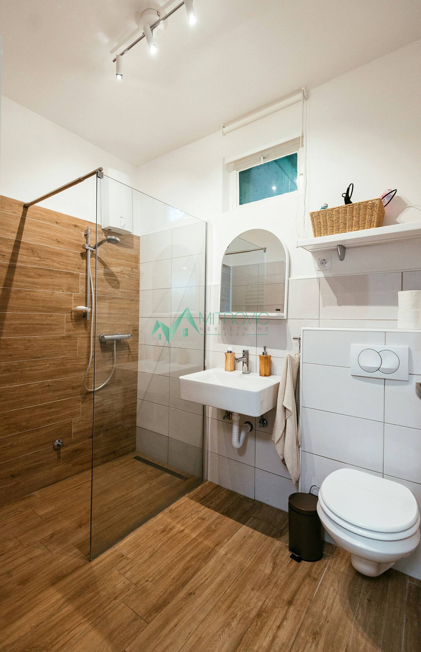 izdavanje-ribnjak-9100649-mumck Kuća na prodaju, Ribnjak, Novi Sad, 170m², 2.000 €