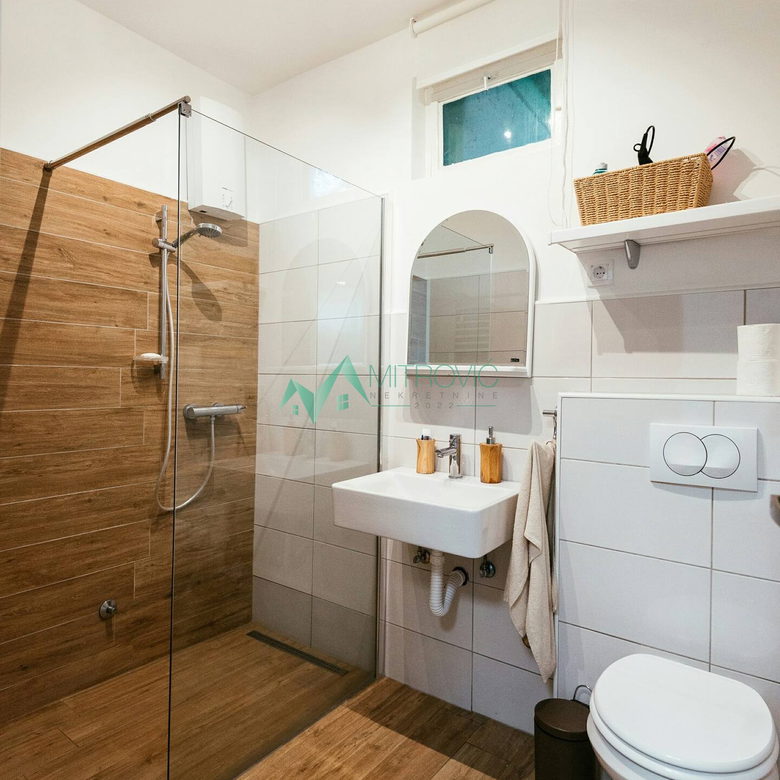 Kuća na prodaju, Ribnjak, Novi Sad, 170m², 2.000 €