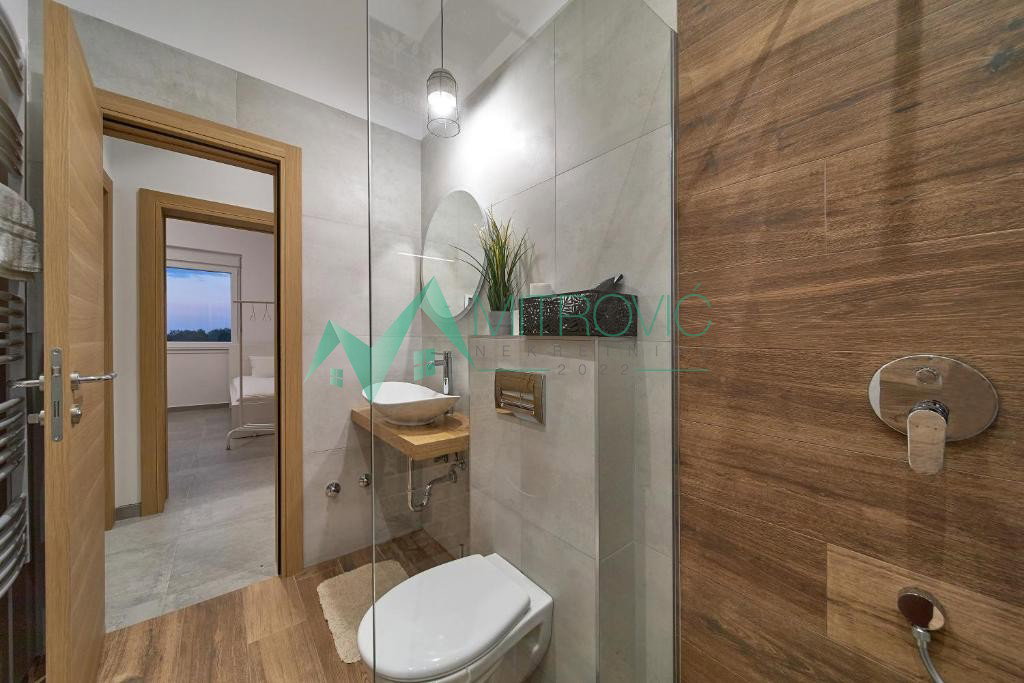 izdavanje-sremski-karlovci-9102481-ibzah Kuća na prodaju, Sremski Karlovci, 310m², 3.000 €