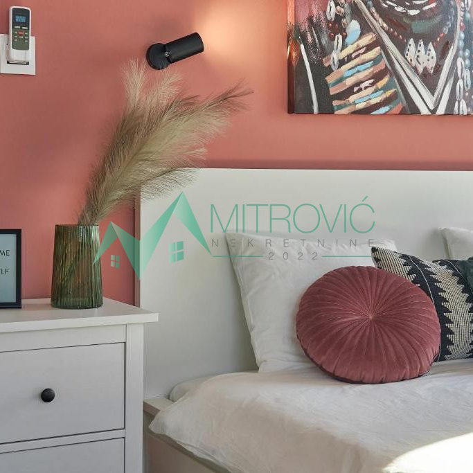 Kuća na prodaju, Sremski Karlovci, 310m², 3.000 €
