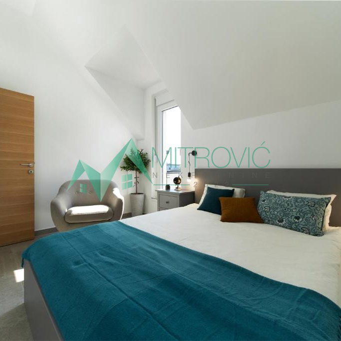 Kuća na prodaju, Sremski Karlovci, 310m², 3.000 €