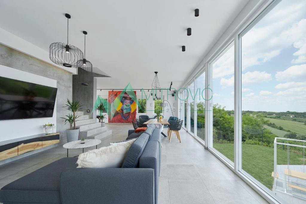Kuća Prodaja Sremski Karlovci Kuća Prodaja Sremski Karlovci 310 m2