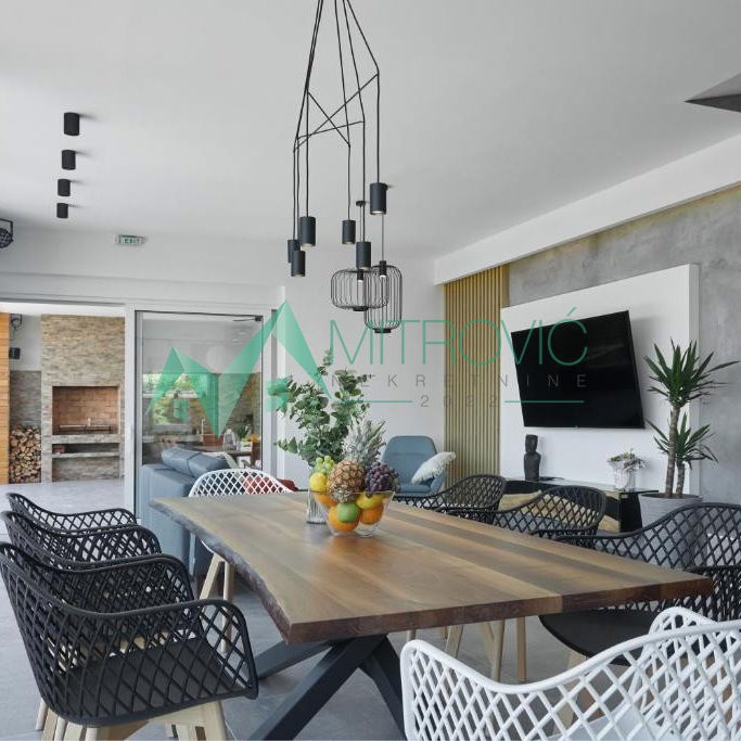 Kuća Prodaja Sremski Karlovci  310 m2