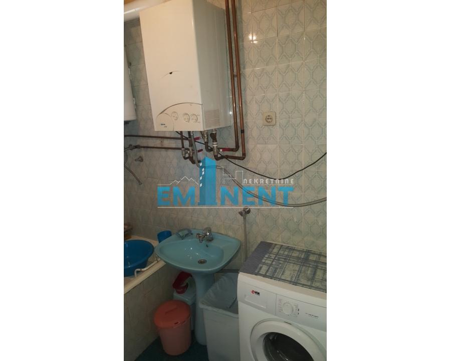 izdavanje_stanova_0rrS68I78 Plac Prodaja Beograd Batajnica 2300 m2