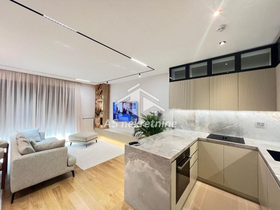 Četvorosoban stan na prodaju, Južni Bulevar, Beograd, 88m², 387.000 €