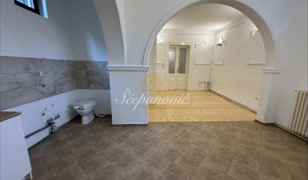 Kuća Izdavanje Novi Sad Kuća Izdavanje Novi Sad 281 m2