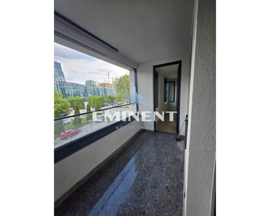 Trosoban stan za izdavanje, Blok 65, Beograd, 80m², 1.700 €/mes