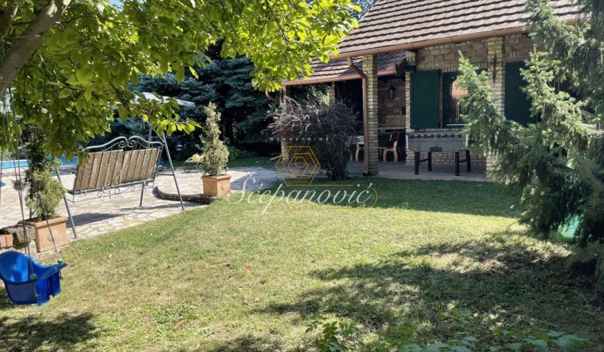 Kuća Prodaja Novi Sad  202 m2