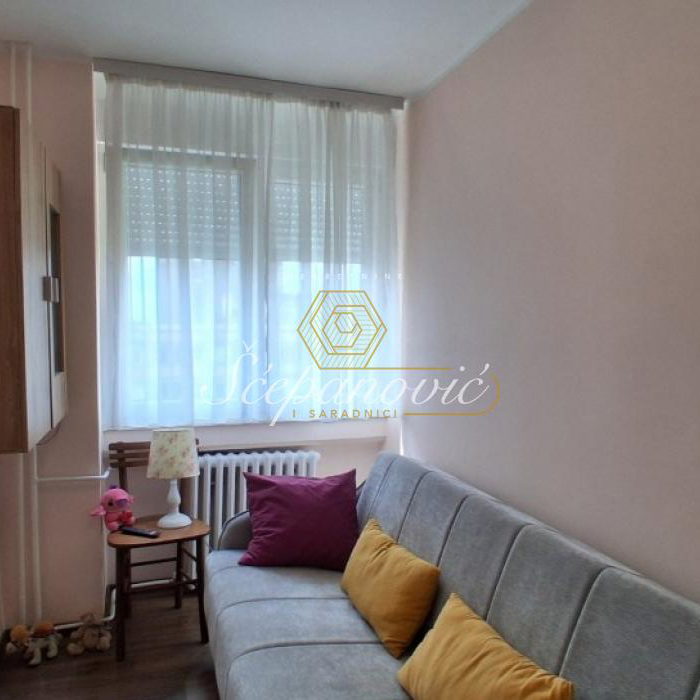 Stan Prodaja Novi Sad  76 m2