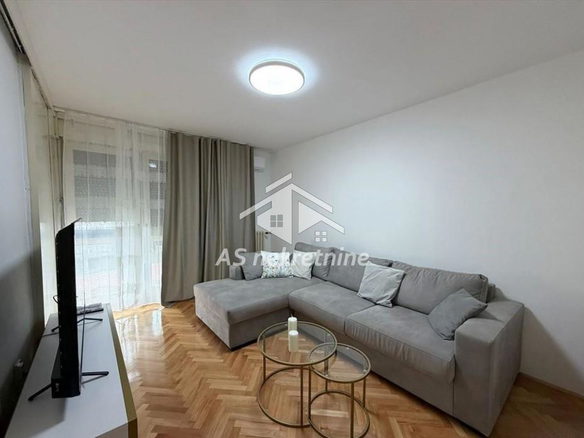 Stan Izdavanje Beograd Crveni Krst Vračar 41 m2