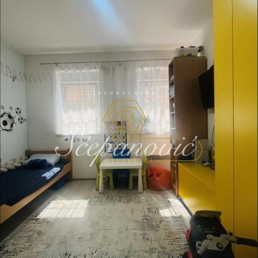 Trosoban stan na prodaju, Rotkvarija, Novi Sad, 67m², 150.000 €
