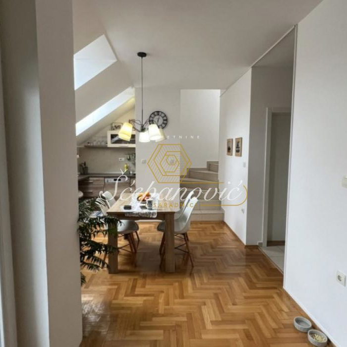 Stan Prodaja Novi Sad  77 m2