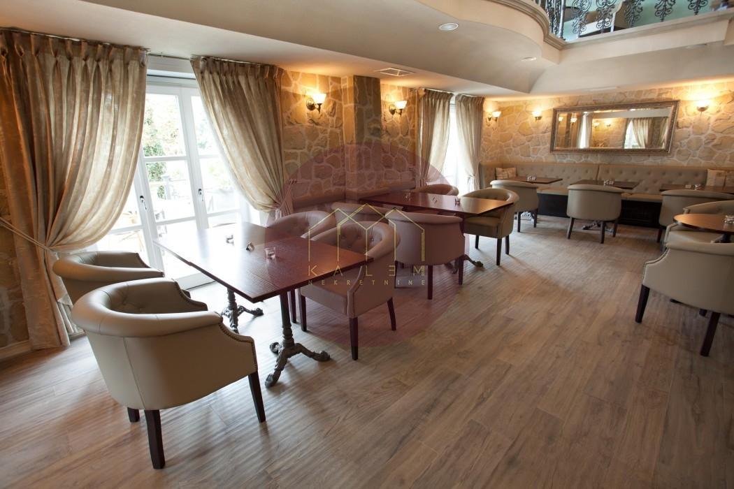 izdavanje-stanova-6grQi7eTTl Lokal na prodaju, Centar, Vrnjačka Banja, 288m², 2.000.000 €
