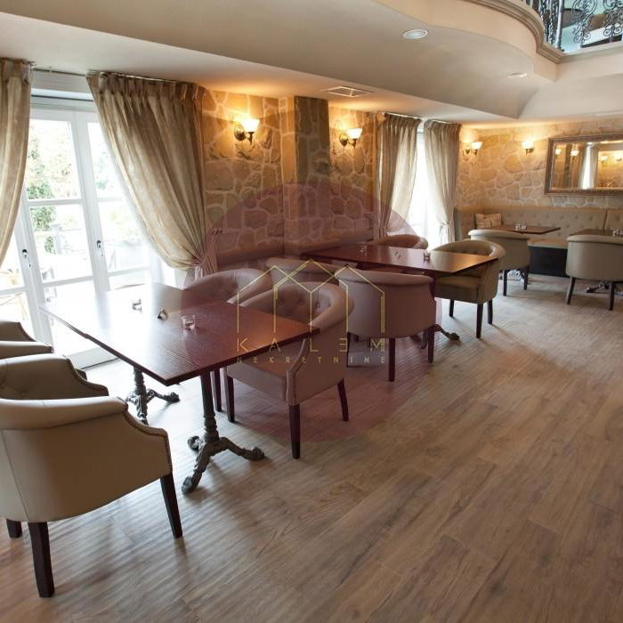 Lokal na prodaju, Centar, Vrnjačka Banja, 288m², 2.000.000 €