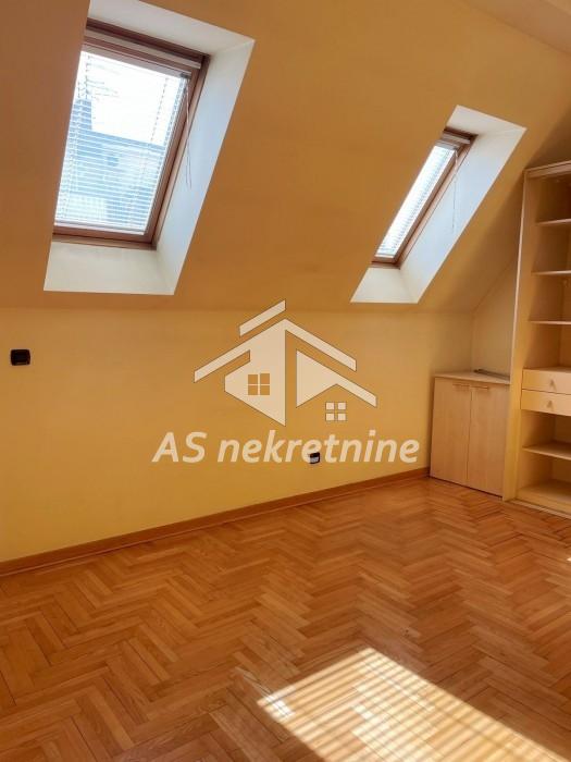 Višesoban stan za izdavanje, Kalenić Pijaca, Beograd, 207m², 2.500 €/mes