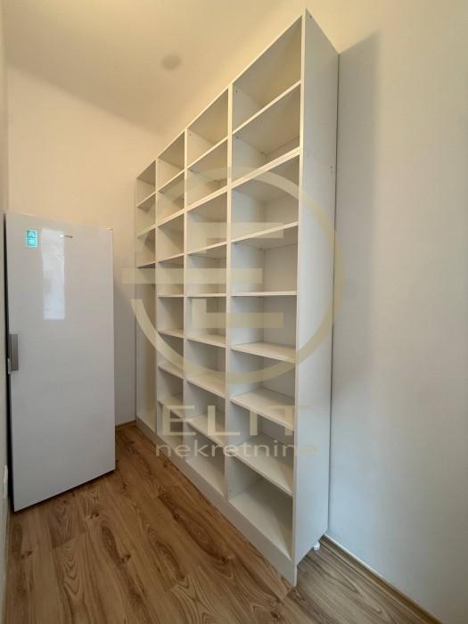 izdavanje-stanova-AHf5PIG0Br Četvorosoban stan na prodaju, Centar, Novi Sad, 112m², 295.000 €