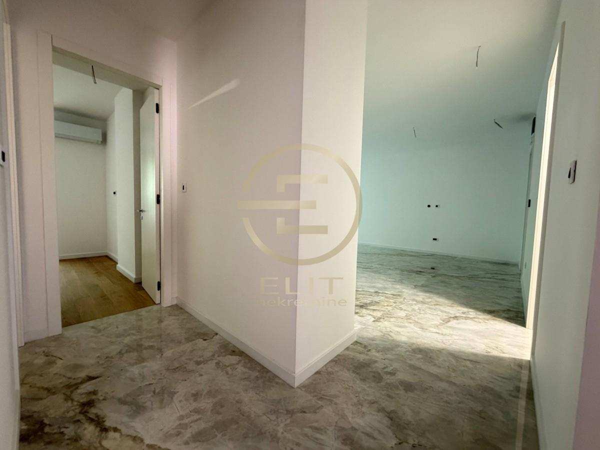 izdavanje-stanova-BHykcK98fT Lokal za izdavanje, Centar, Novi Sad, 126m², 1.890 €/mes