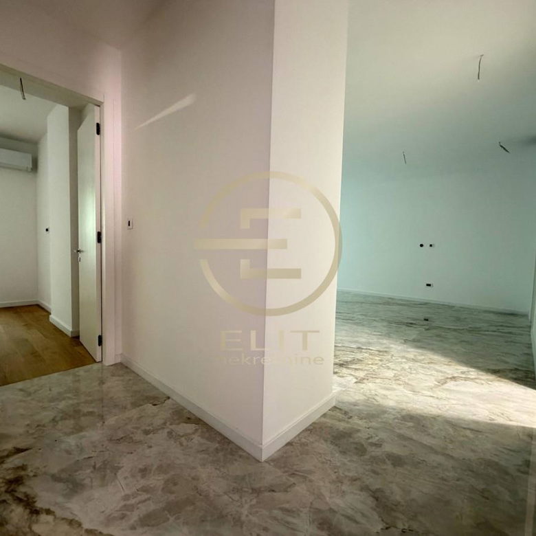 Lokal za izdavanje, Centar, Novi Sad, 126m², 1.890 €/mes
