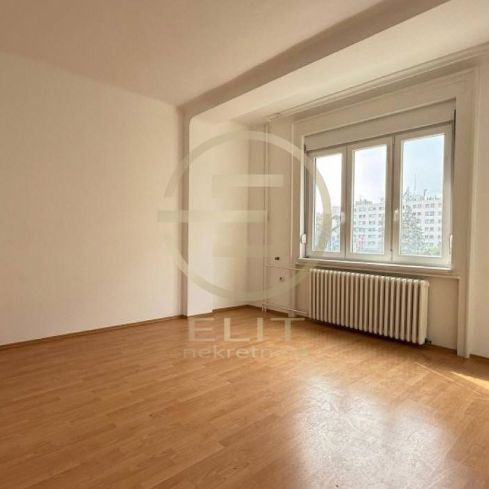 Stan Prodaja Novi Sad  112 m2