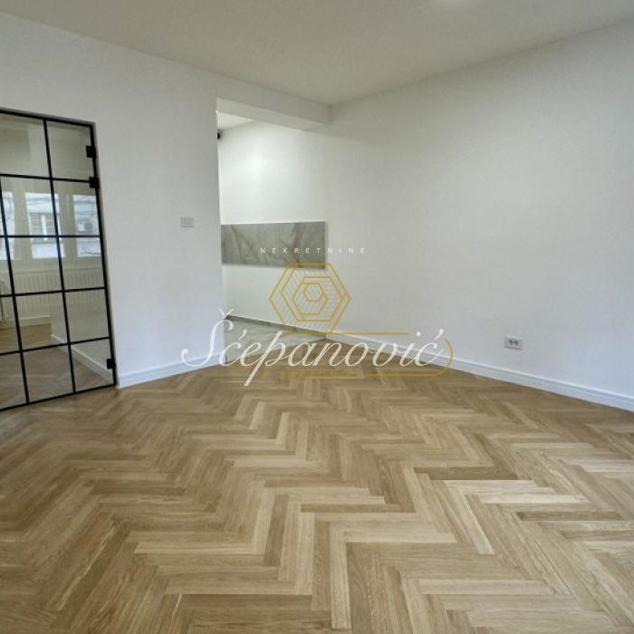 Stan Prodaja Novi Sad  85 m2