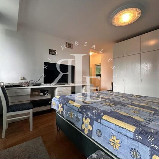 Trosoban stan na prodaju, Paviljoni, Beograd, 86m², 325.000 €