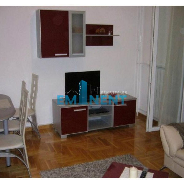 Stan Izdavanje Beograd Blok 22 43 m2